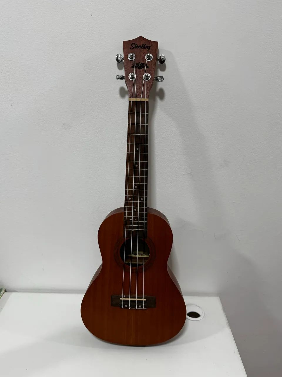 Ukulele Shelby