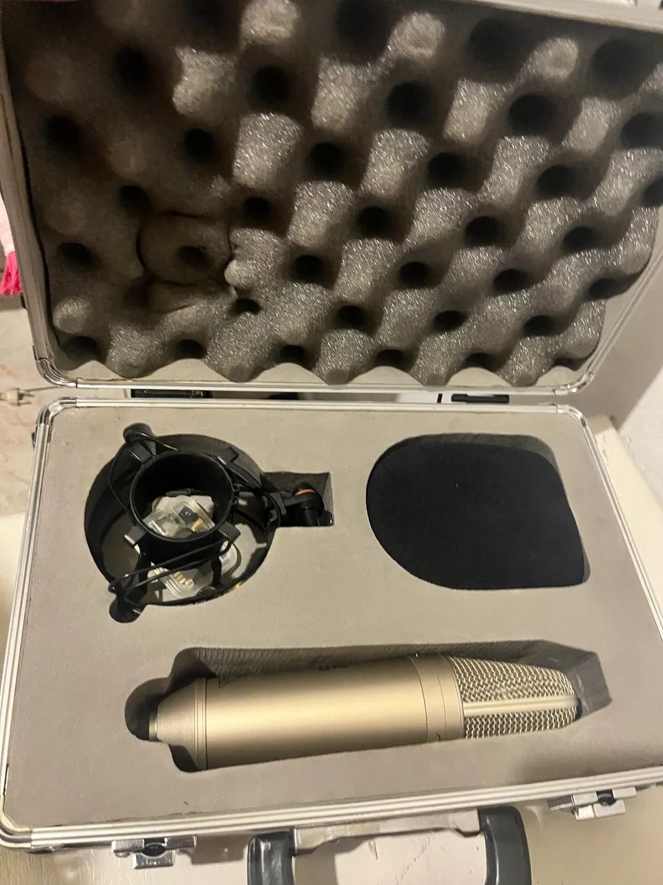 Microfone Behringer  B-2 Pro (Includo Cabo, Filtro para Ruído e Case) - Foto 4