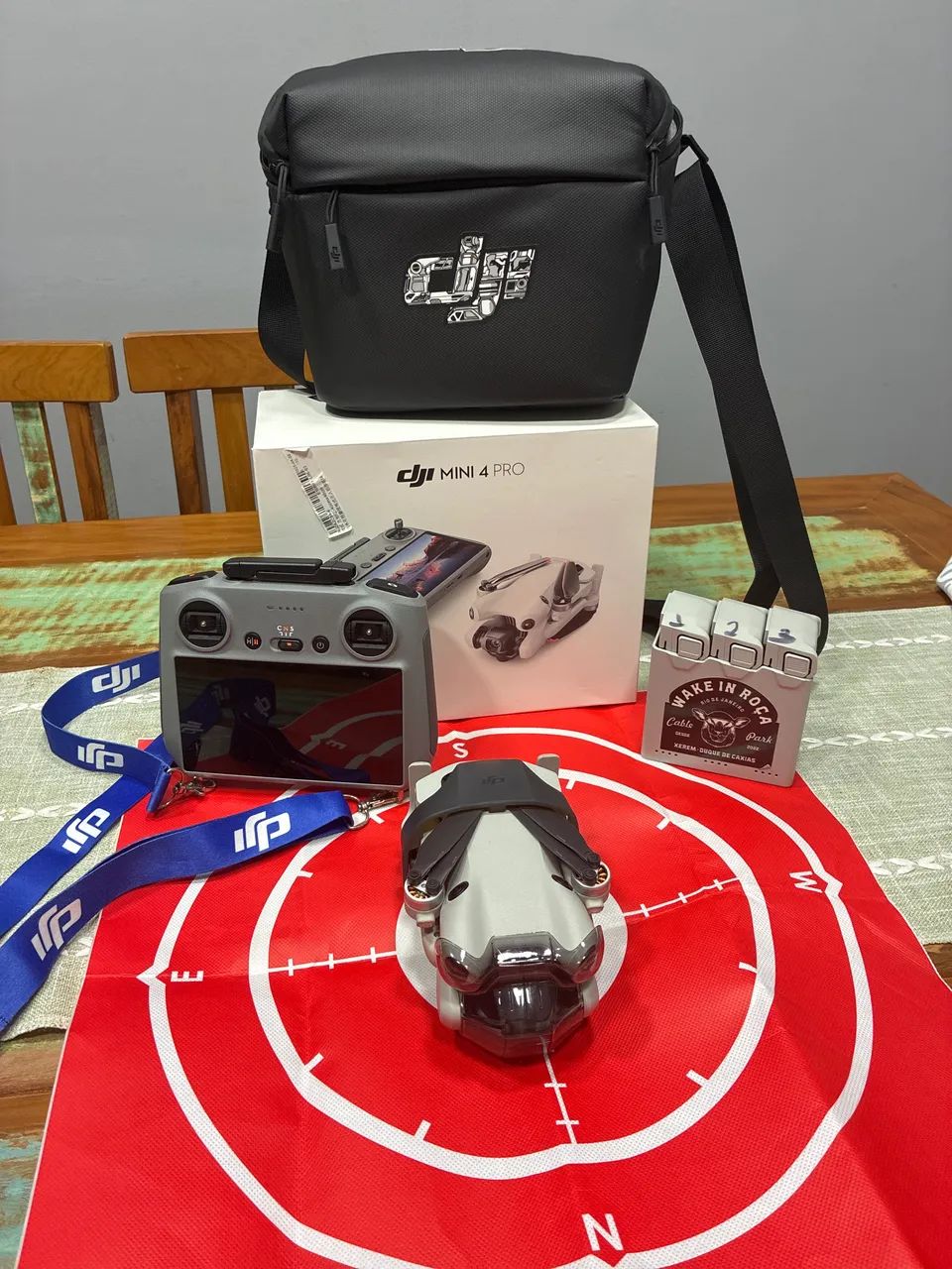 Drone DJI Mini 4 Pro Combo Plus
