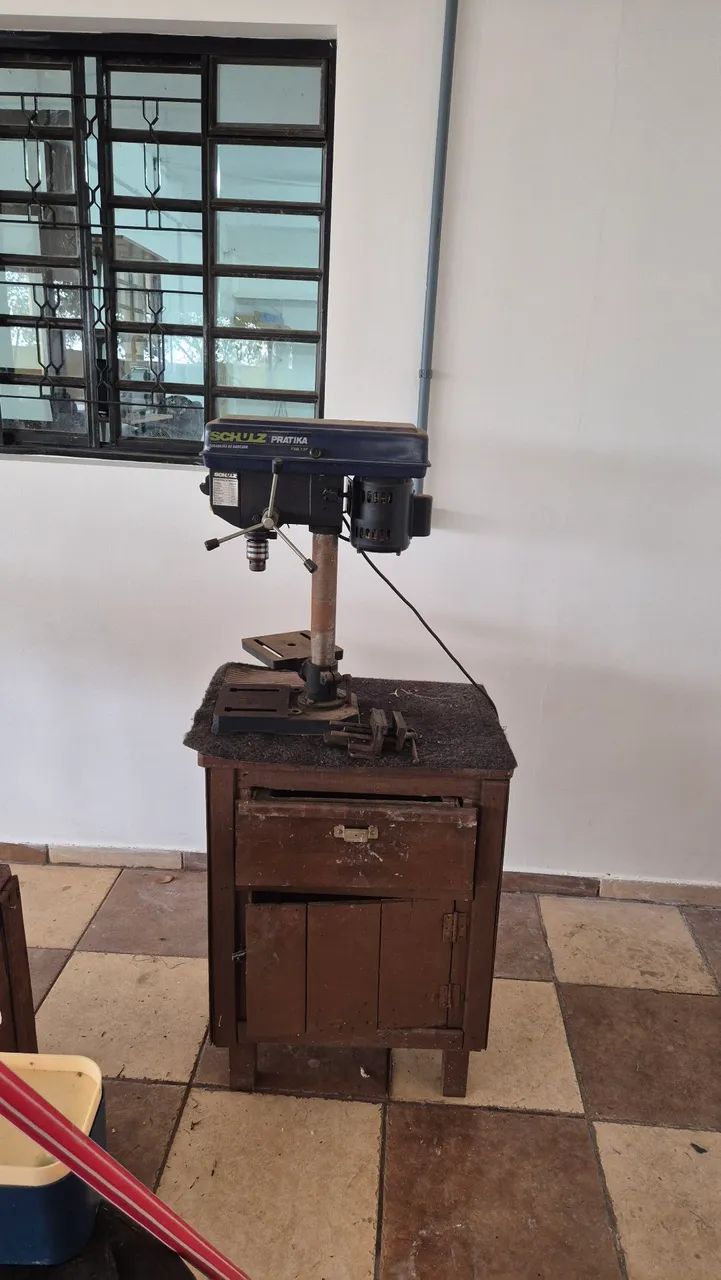 Furadeira de Bancada