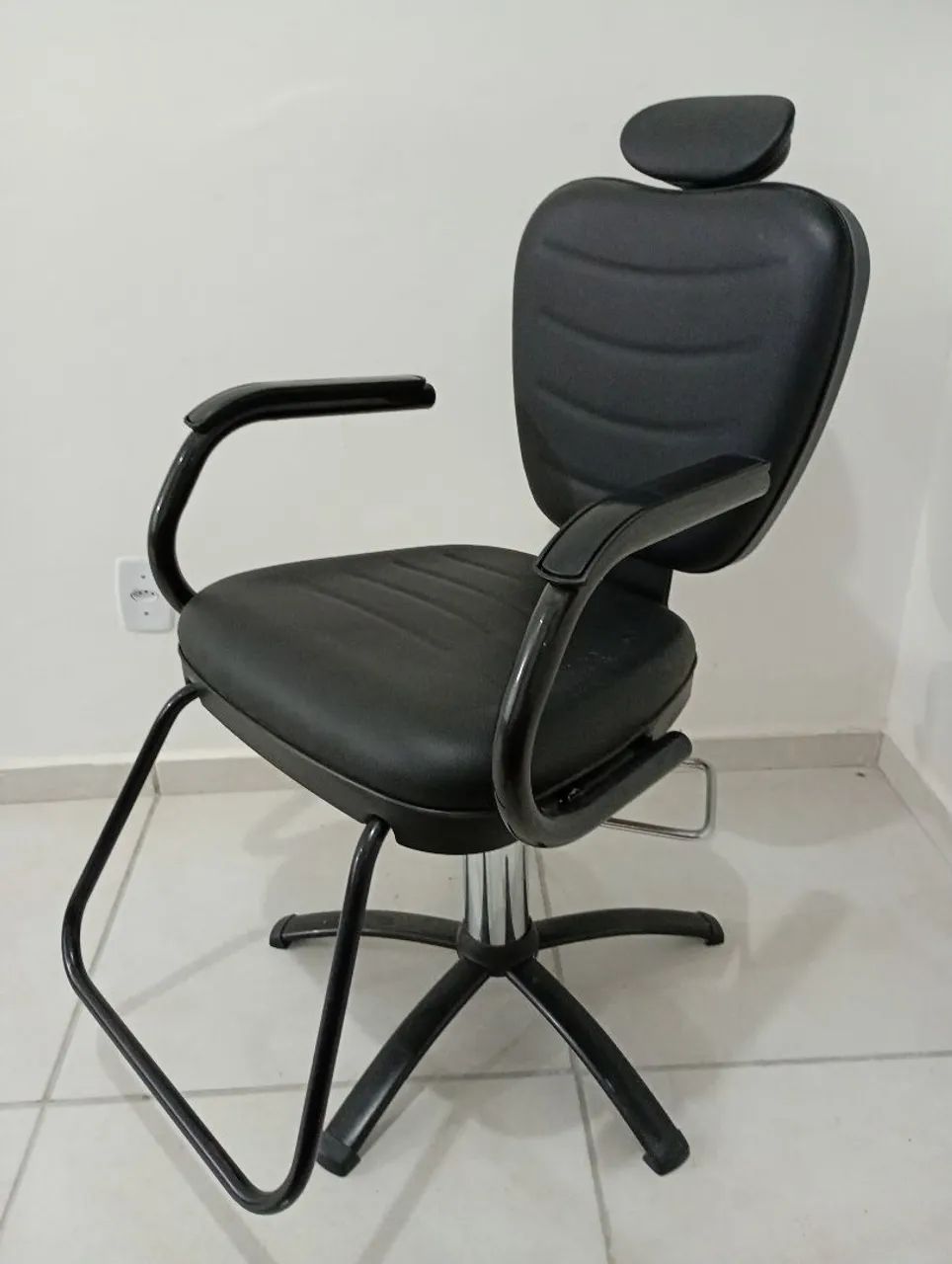 CADEIRA DE BARBEIRO DOMPELL  - Foto 3