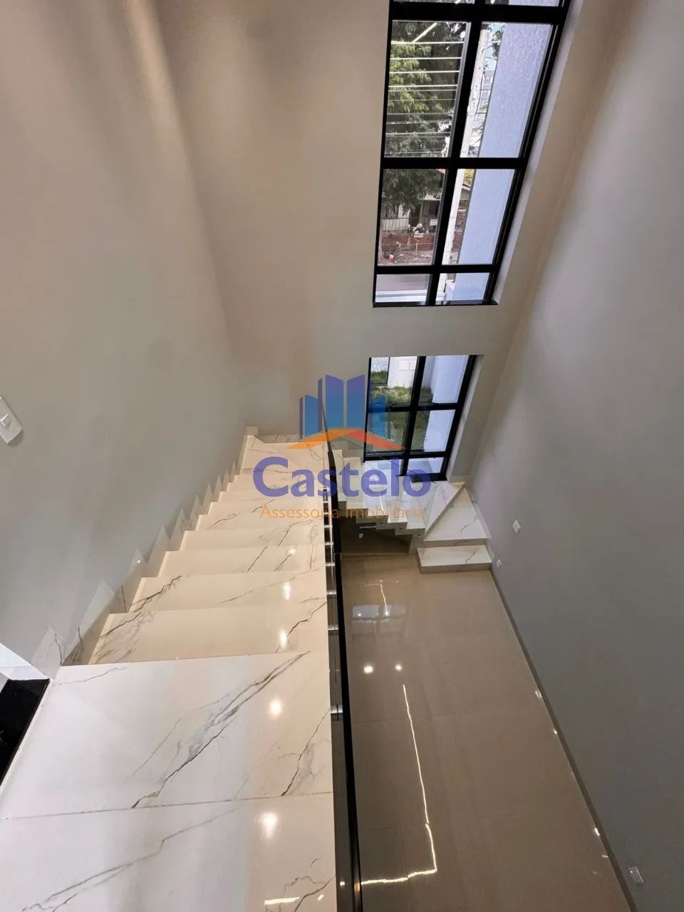 CASA RESIDENCIAL em UMUARAMA - PR, ZONA III - Foto 3