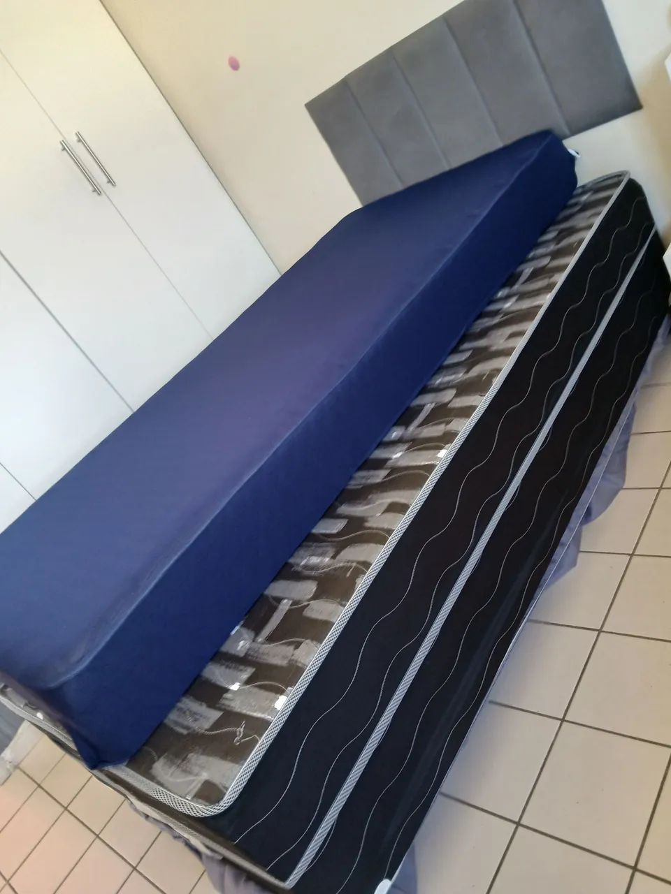Cama de solteiro box com colchão - Foto 2