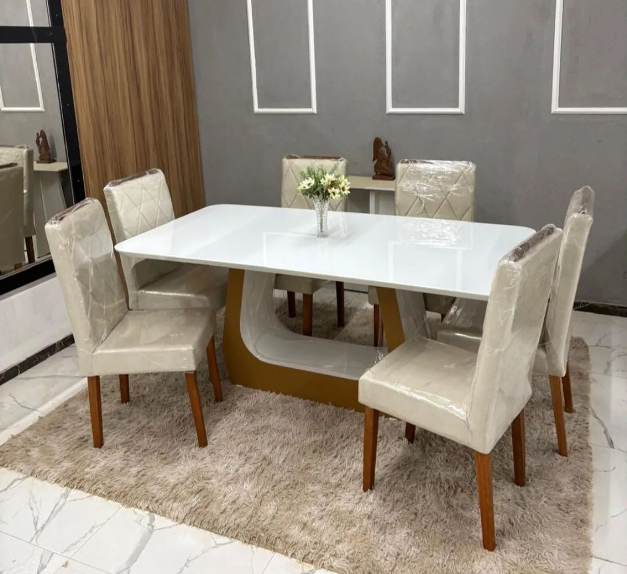 Mesa e Cadeiras 6 Lugares Completo (Novo)