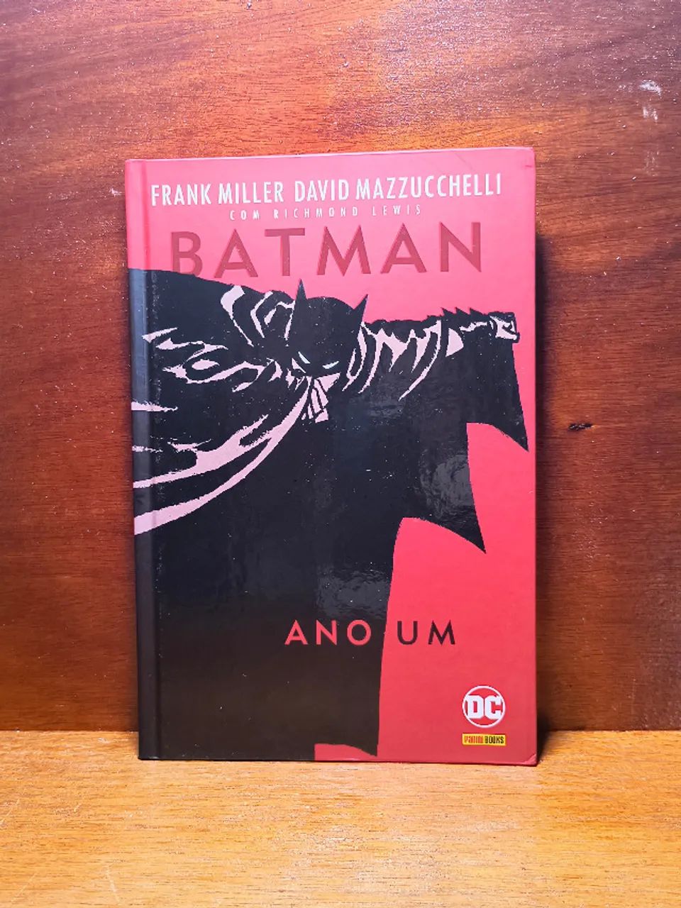 BATMAN - ANO UM - FRANK MILLER