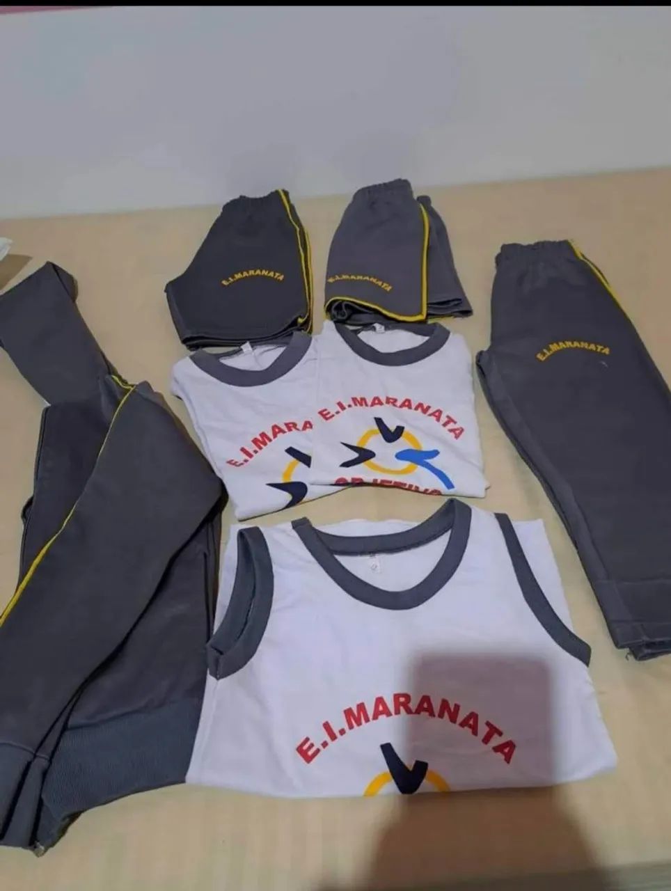 Uniforme colegio Maranata - Foto 5