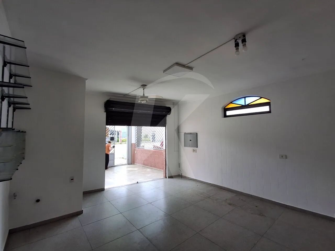 Salão comercial com banheiro e garagem - Foto 3