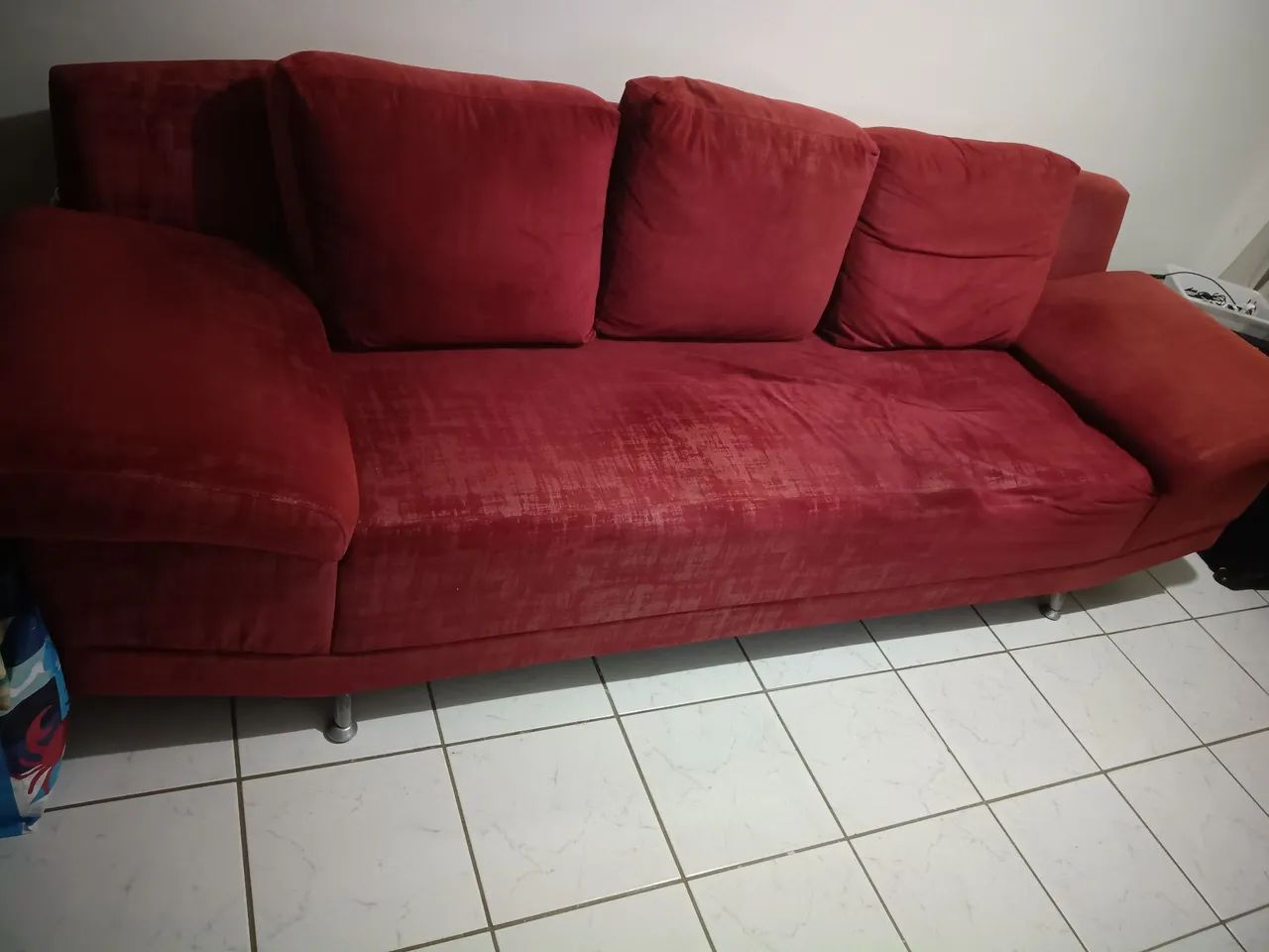Vendo sofá usado, precisando de reforma 