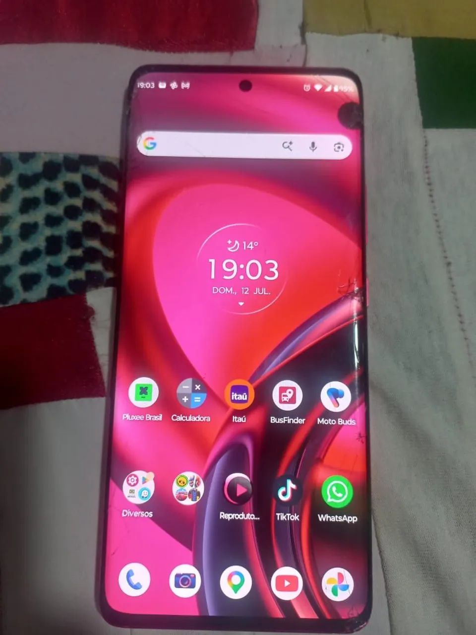 Moto Edge 30 fusion.