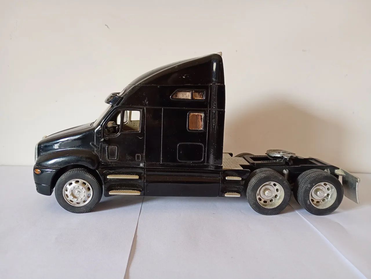 Welly - Miniatura Kenworth T2000 - Foto 3