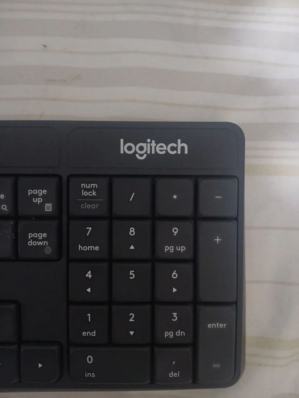Teclado Logitech Bluetooth  - Foto 4