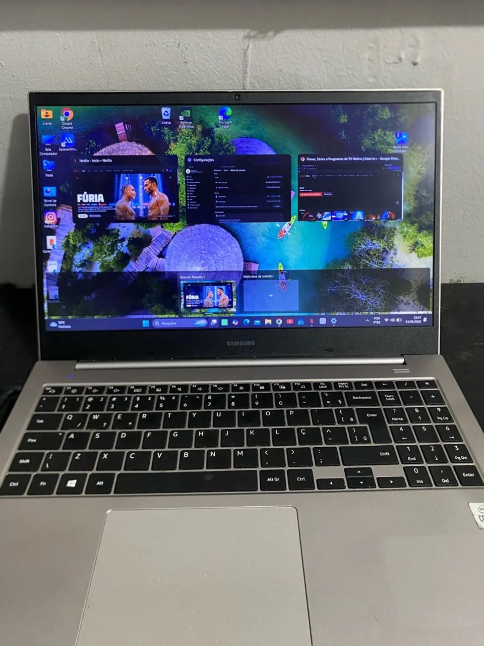 Notebook Sansung e30