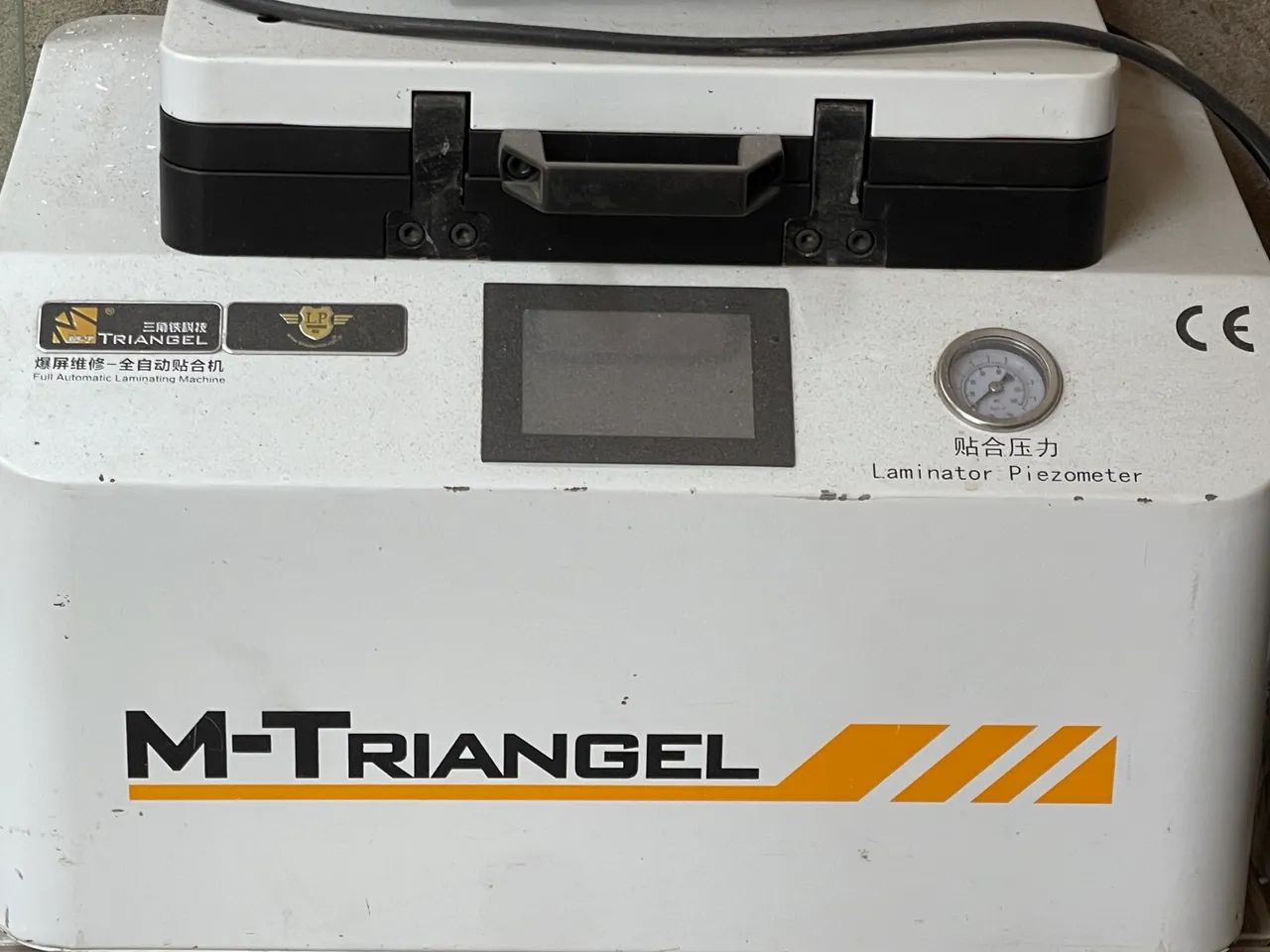 Laminadora e tirabolhas M-Triangel