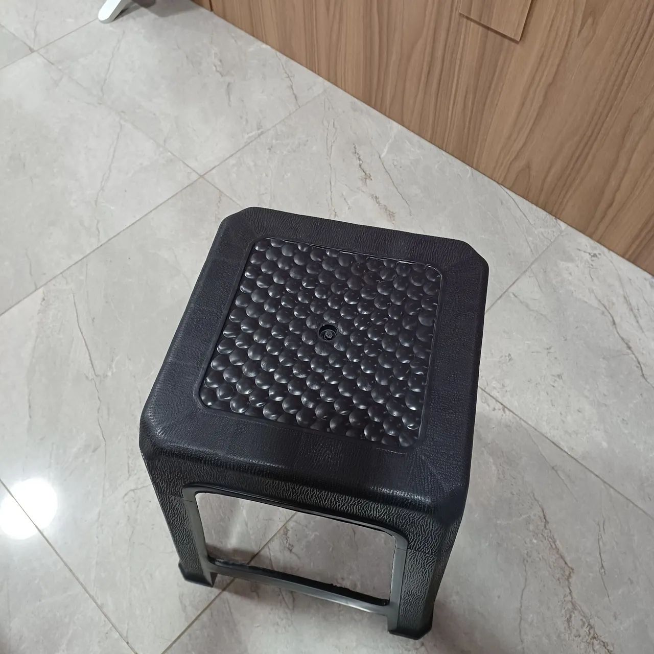 Banco de plástico novo - Foto 2