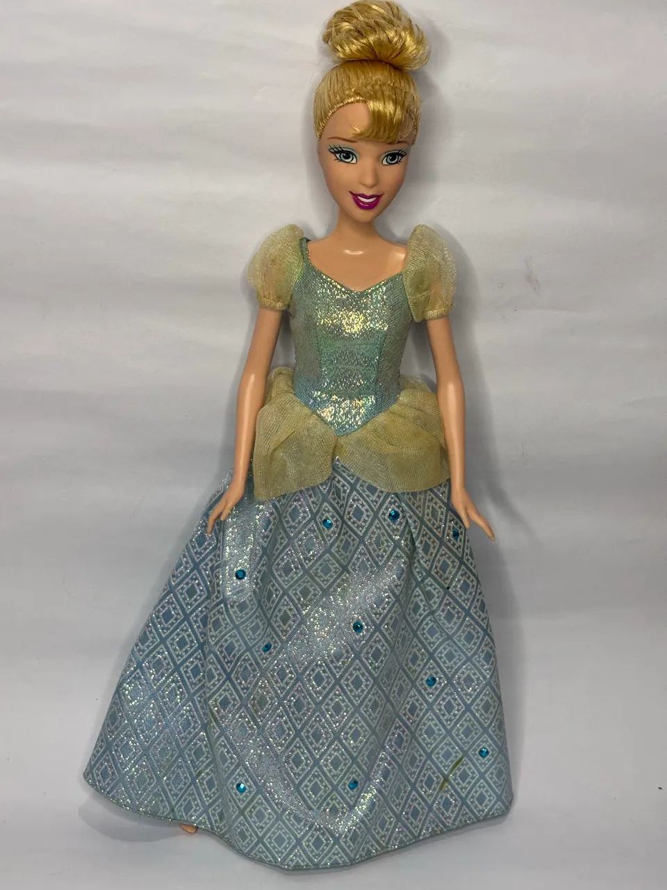 Boneca Cinderela antiga original Disney 
