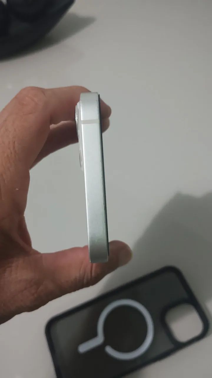 Vendo Phone 12 normal todo original  - Foto 3