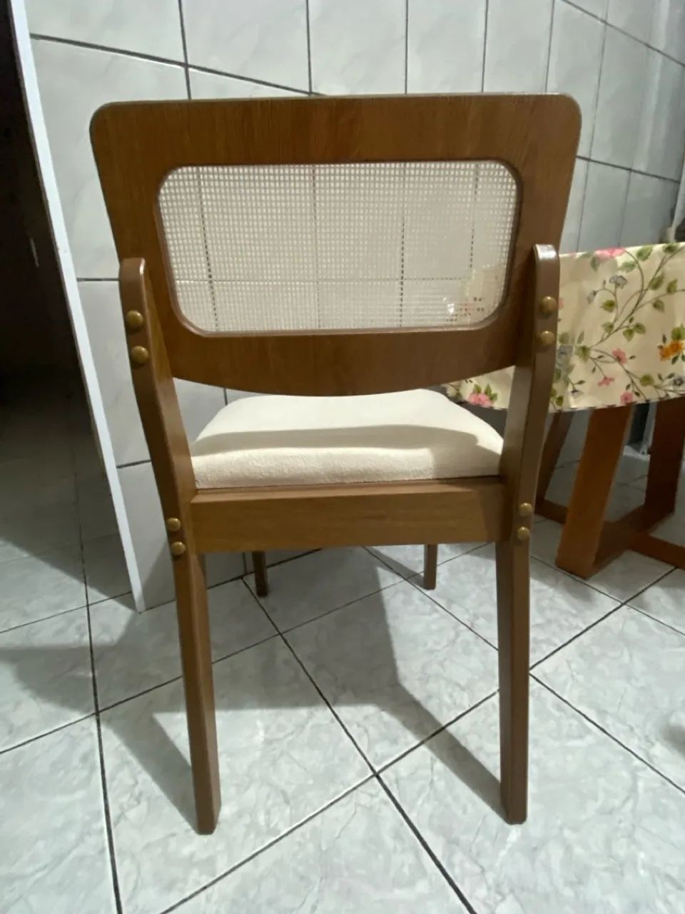 Cadeira sextavada NOVA - Foto 2