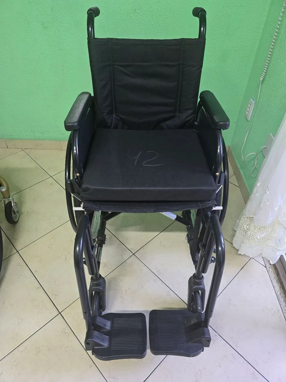 Cadeira de rodas - Foto 3