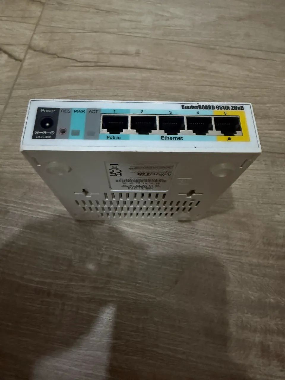 Roteador MikroTik RB951Ui-2HnD - Foto 2