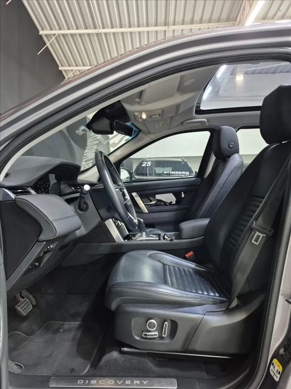 Land Rover Discovery Sport SE 2.0 4X4 Aut., foto 15 de 16