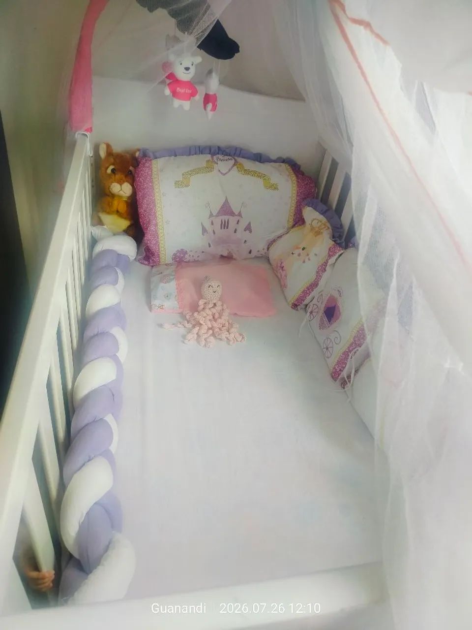 Berço infantil madeira com rodinhas  - Foto 2