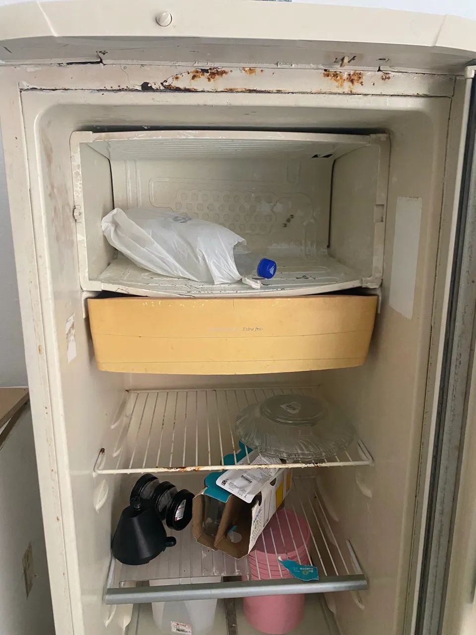 GELADEIRA COM AVARIA - Foto 2