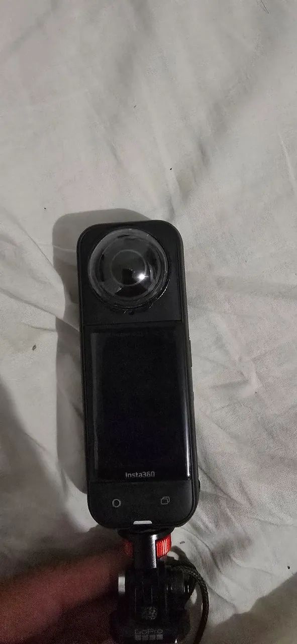 Insta 360 X5