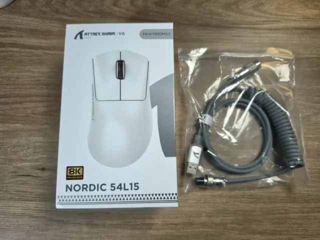 Mouse ergonômico Attack Shark V8 + Cabo Coiled - Foto 2