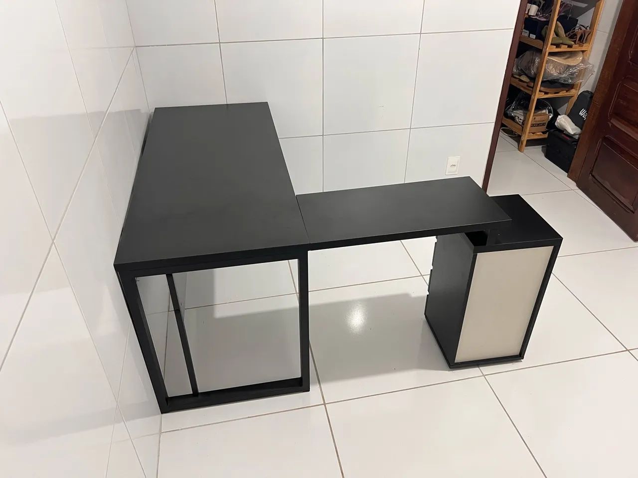 Mesa em L - Super conservada - Foto 3