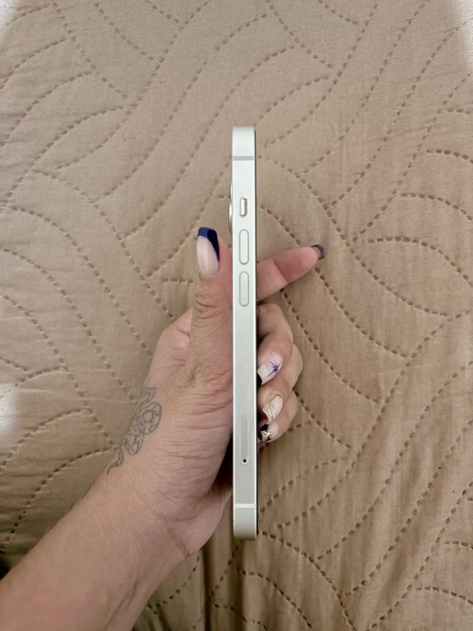 iPhone 14 - Foto 4