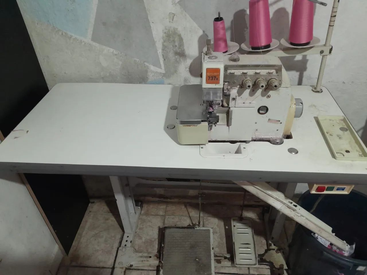 VENDO MÁQUINA DE COSTURA ? - Foto 5