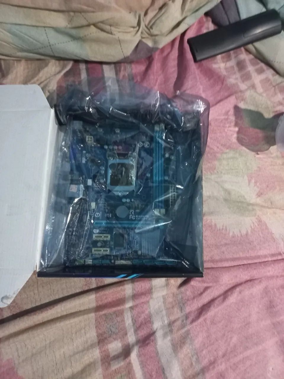placa mãe ga-h61m-s1 - Foto 3