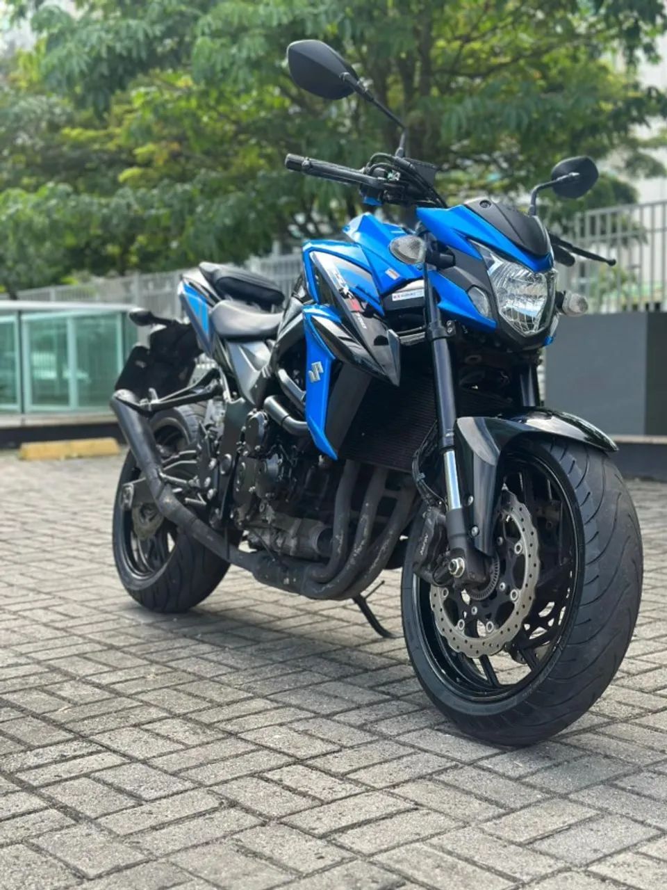 42インチ　もうすぐ終了 V E N D I D A❗️❗️❗️ Marca: Kawasaki Modelo: ZX 7 R Ano: 1997