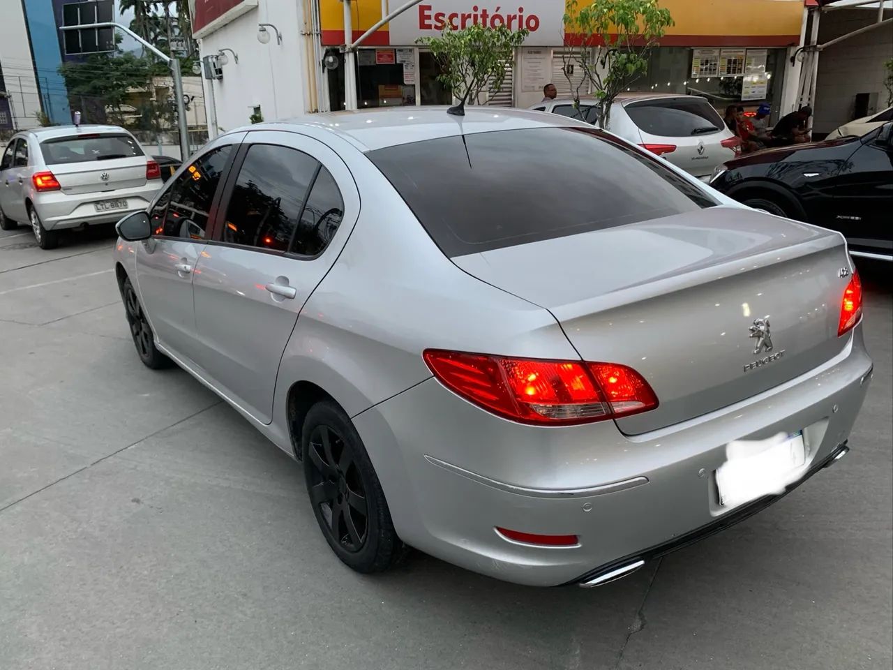 Peugeot 408 408 Sedan Allure 2.0 Flex 16V 4p Aut. 2012