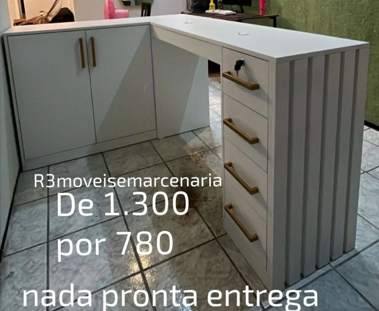 Mesa de manicure 