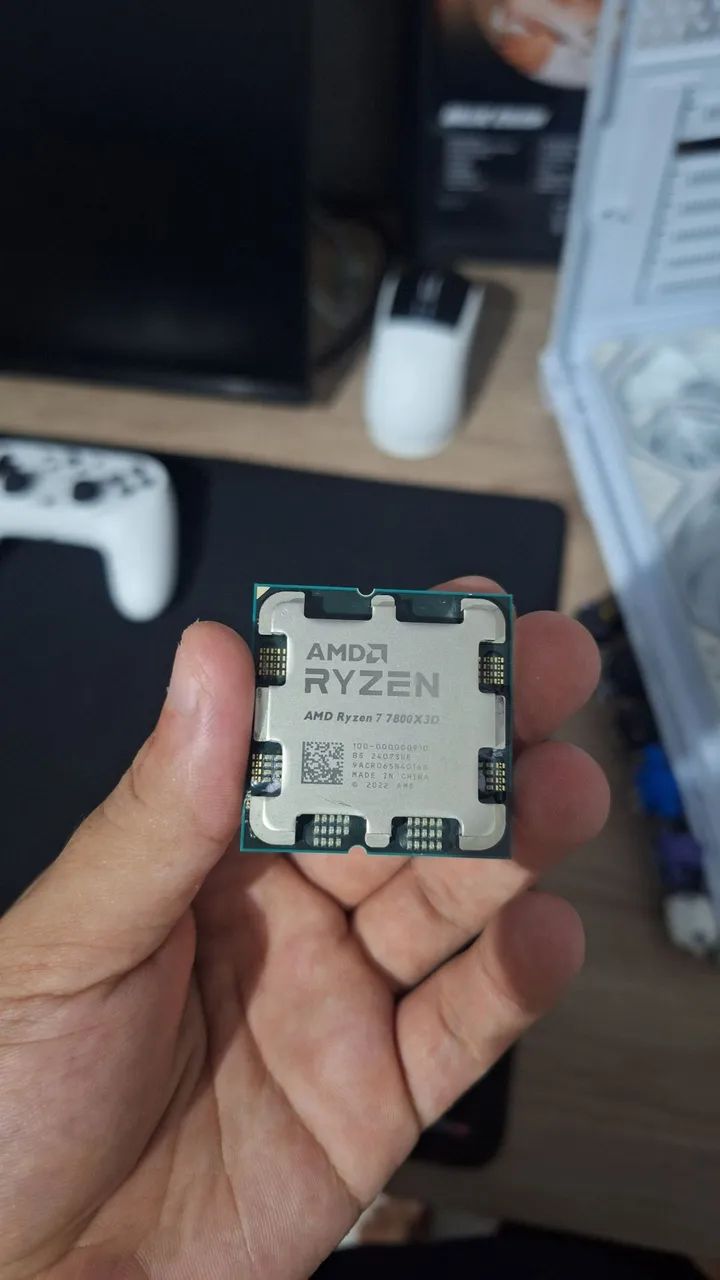Ryzen 7 7800X3D 