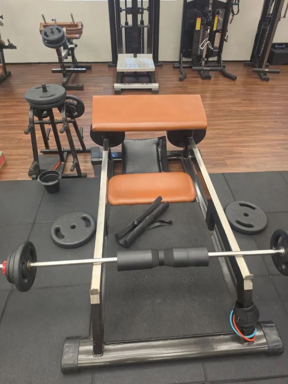 VENDO MAQUINA PLATAFORMA ELEVAÇÃO PELVICA  - Foto 2
