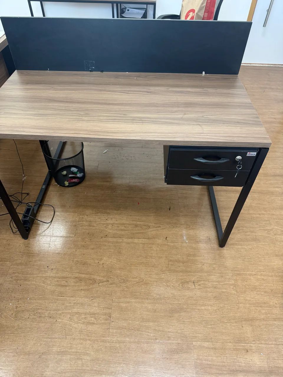 Mesa de trabalho  - Foto 3