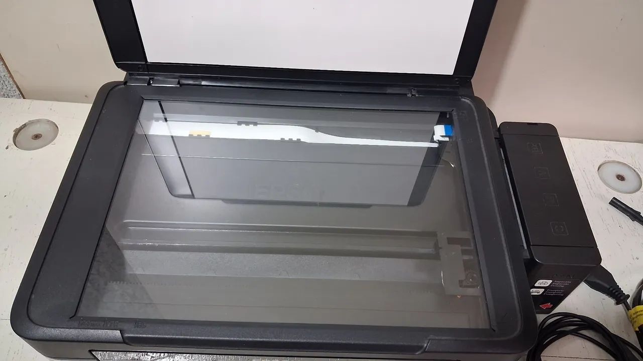 Impressora Epson L355 (com avarias) - Foto 2