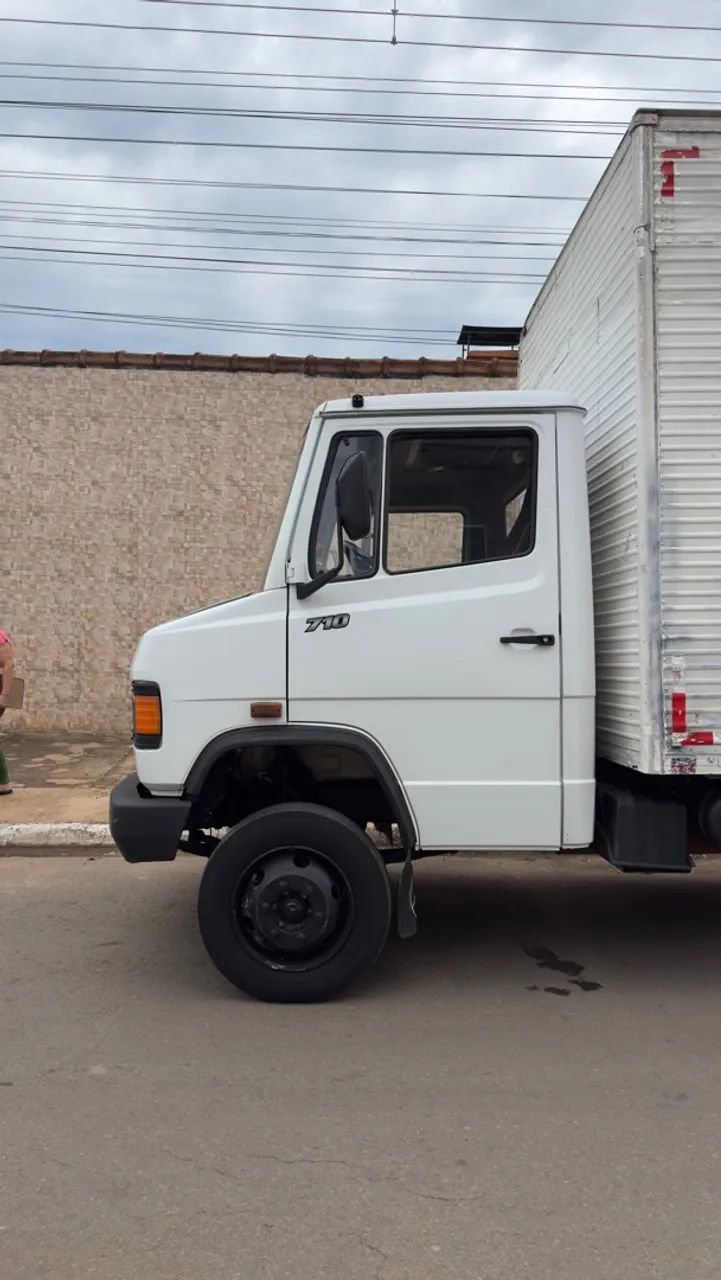 MERCEDES 710 Ano2002 - Foto 3
