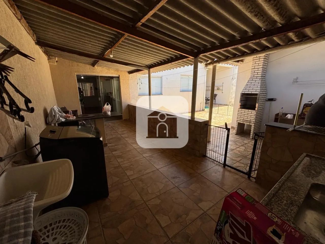 Casa comercial para venda no bairro Santa Mônica - Foto 4