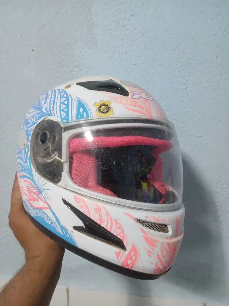 Capacete feminino 