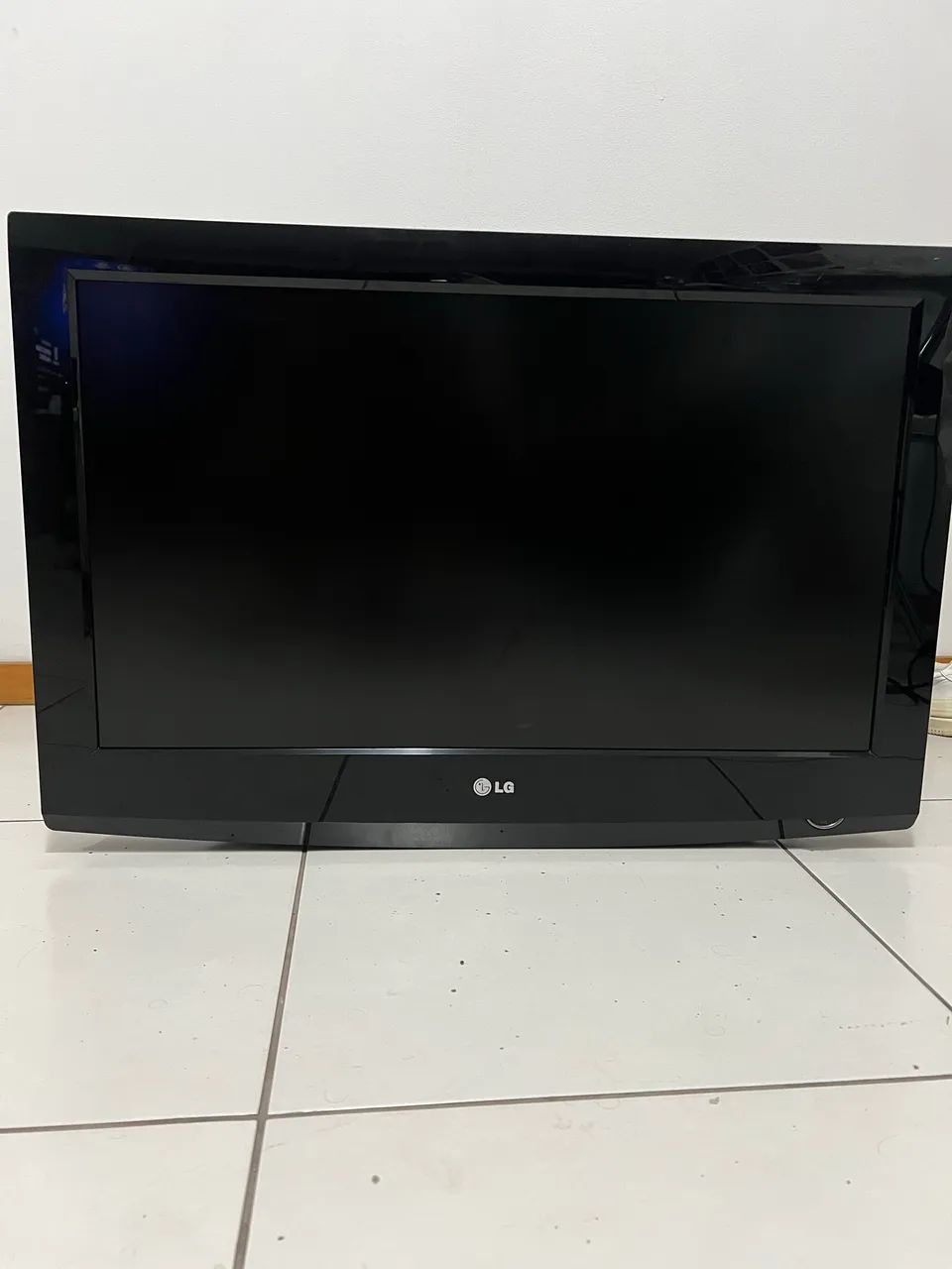 TV LG 32 polegadas, não é smart 