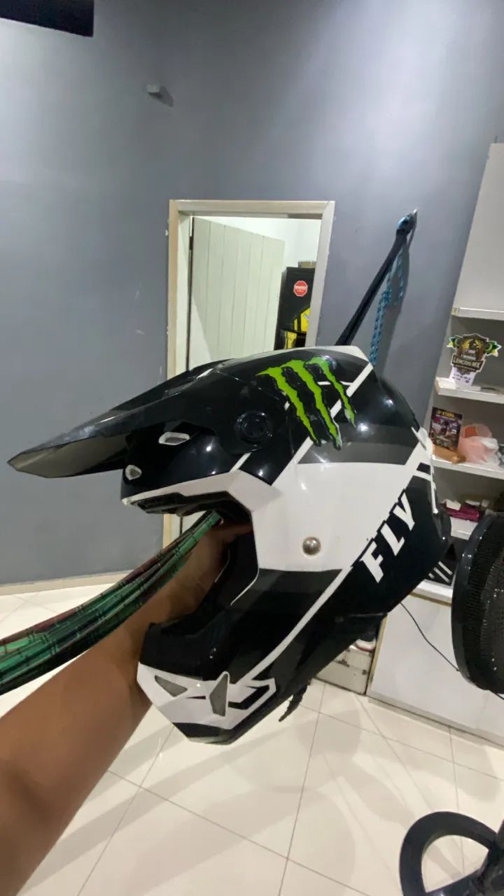 Capacete FLY 