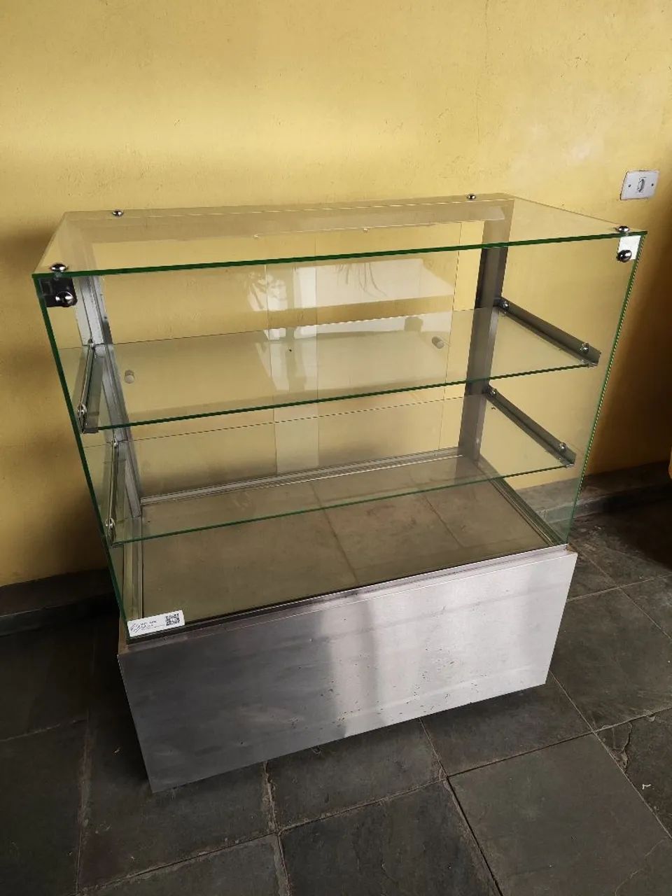Vitrine neutra 1m