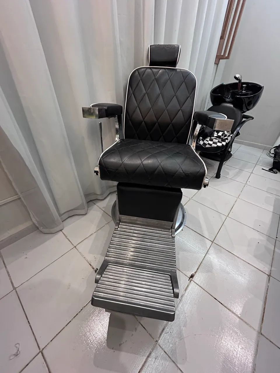 Cadeira de barbeiro - Foto 2