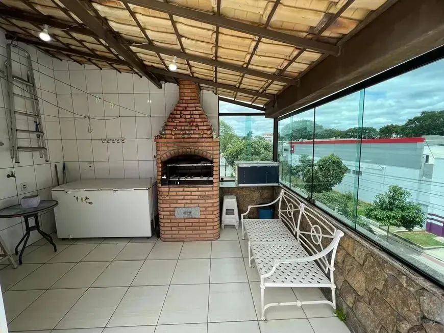 Cobertura com 3 quartos sendo 1 suíte 2 banheiros 2 vagas - Foto 5