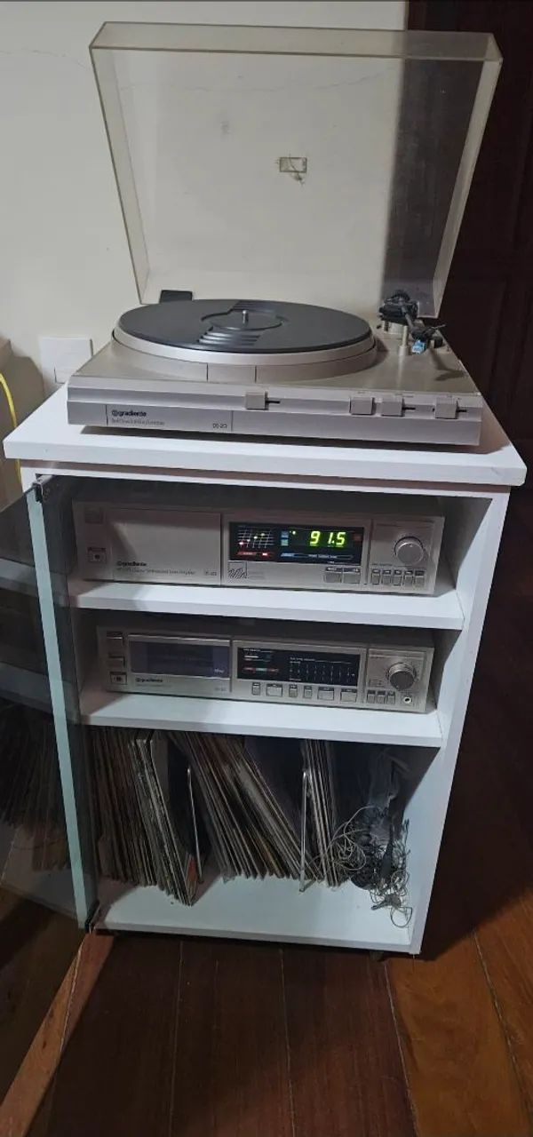 Aparelho de Som Gradiente Vintage com Toca-Discos  - Foto 2