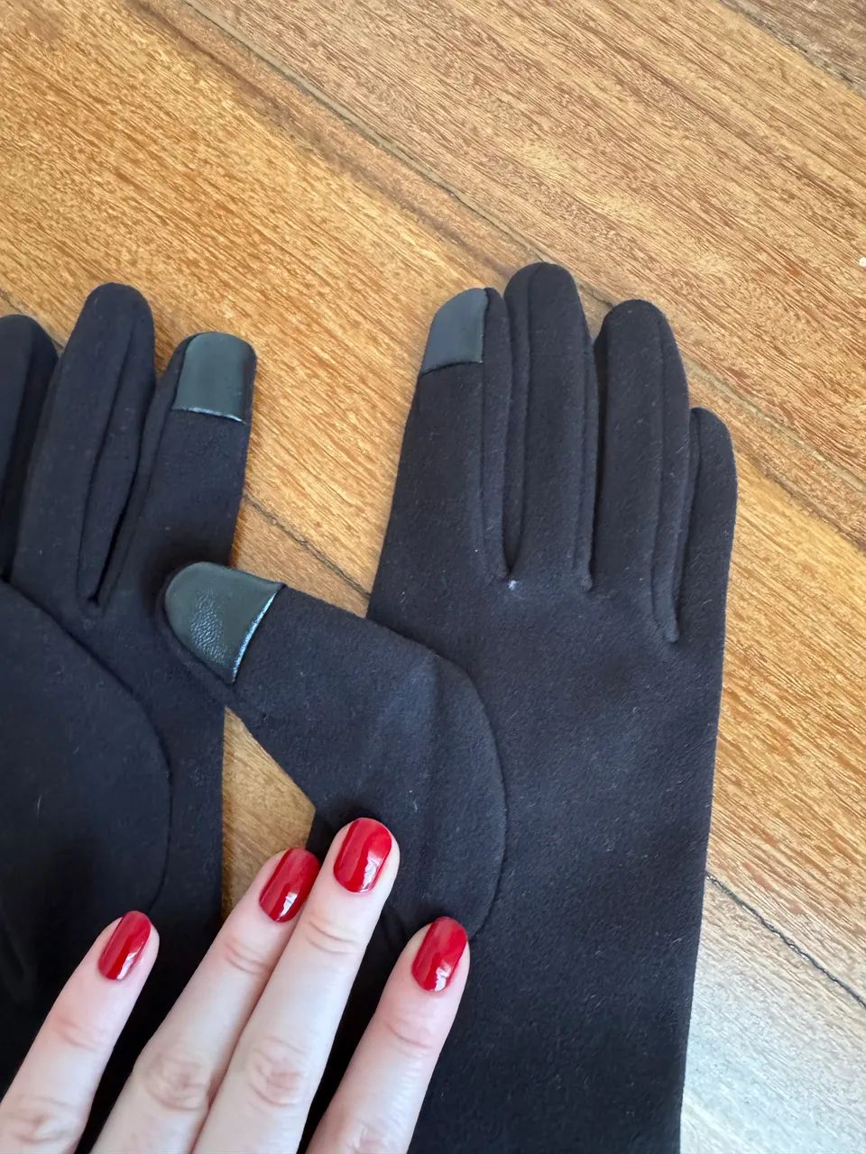Luvas pretas Accessories com dedos touch - Foto 3