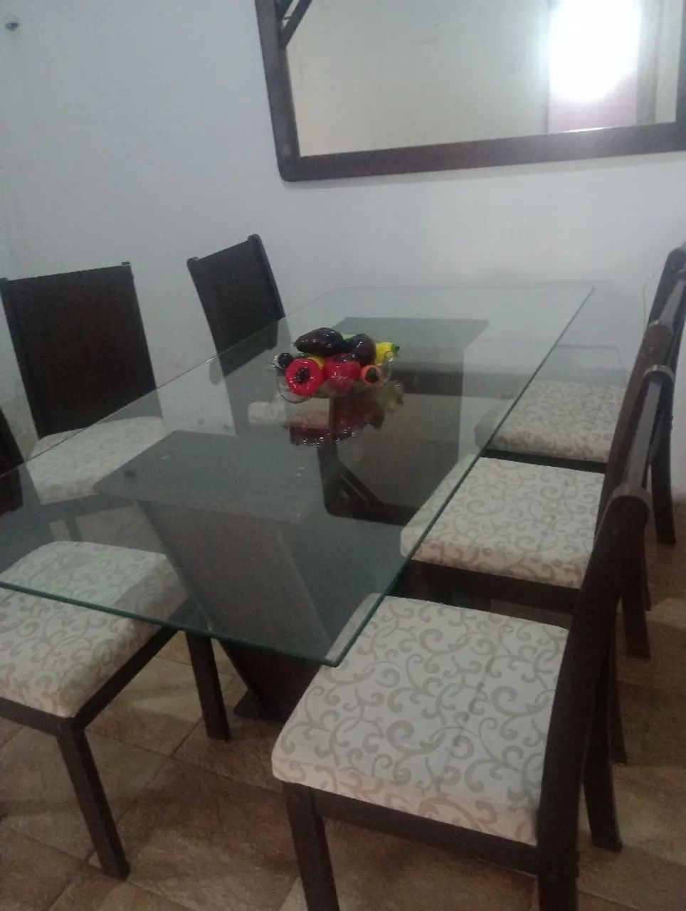 Linda mesa 6 cadeiras 